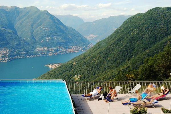 Paradiso sul Lago (Como)